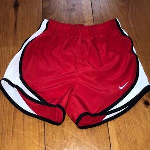 Nike women’s tempo running shorts